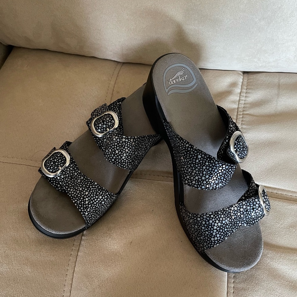 Dansko Sophie Dotted Wedge Sandals - Women's 39/8-8.5